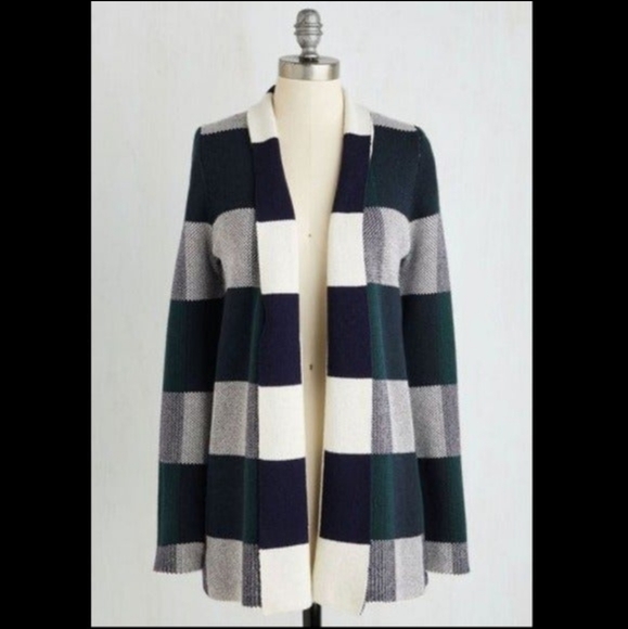 Modcloth Simply Suggly Plaid Cardigan, Size M - Picture 2 of 6